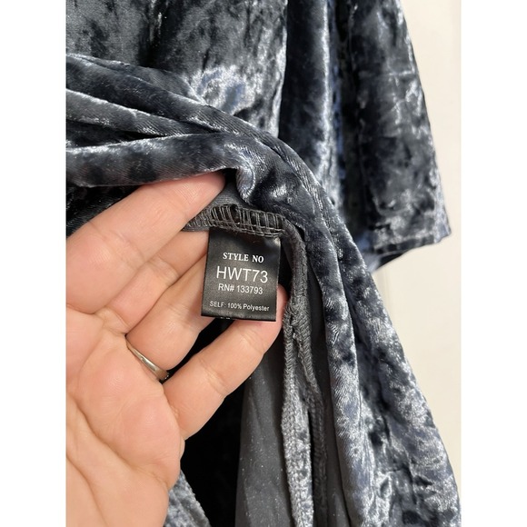 Pol Crushed Velour Top T Shirt Short Sleeve Front Pocket Blue Womens Size S - Picture 5 of 9